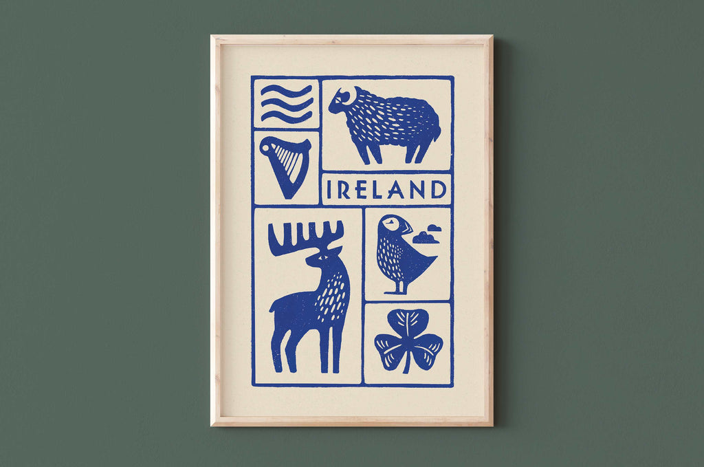 Affiche bleu de l'Irlande, ses moutons, les macareux, harpe et trèfle,  imprimé d'illustration dessinée à la main style linogravure minimaliste