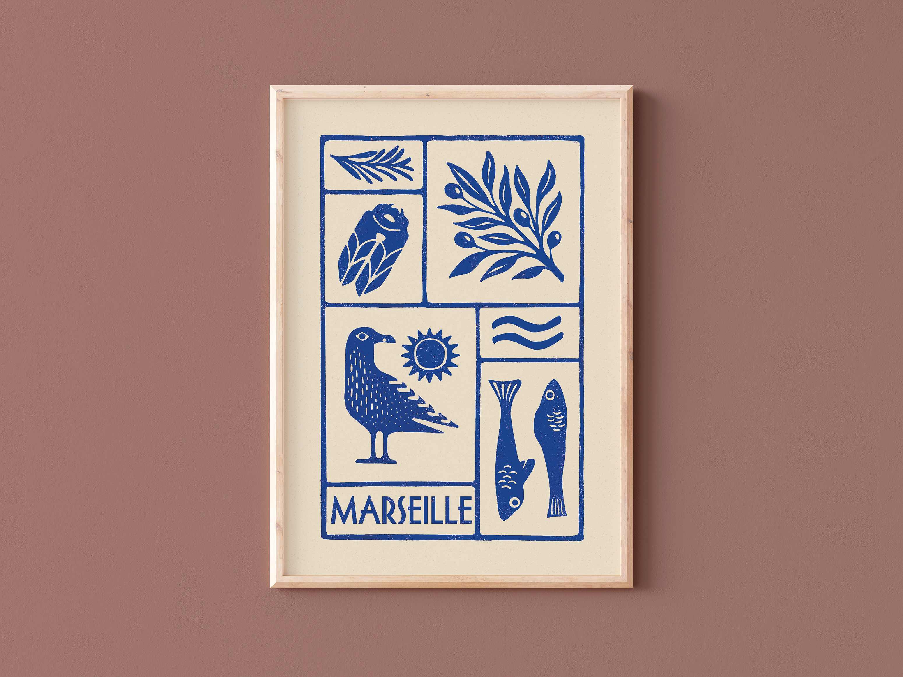 Affiche bleu de la ville de Marseille représentant le sud de la France et les calanques, le vieux port, le mistral, imprimé d'illustration dessinée à la main style linogravure