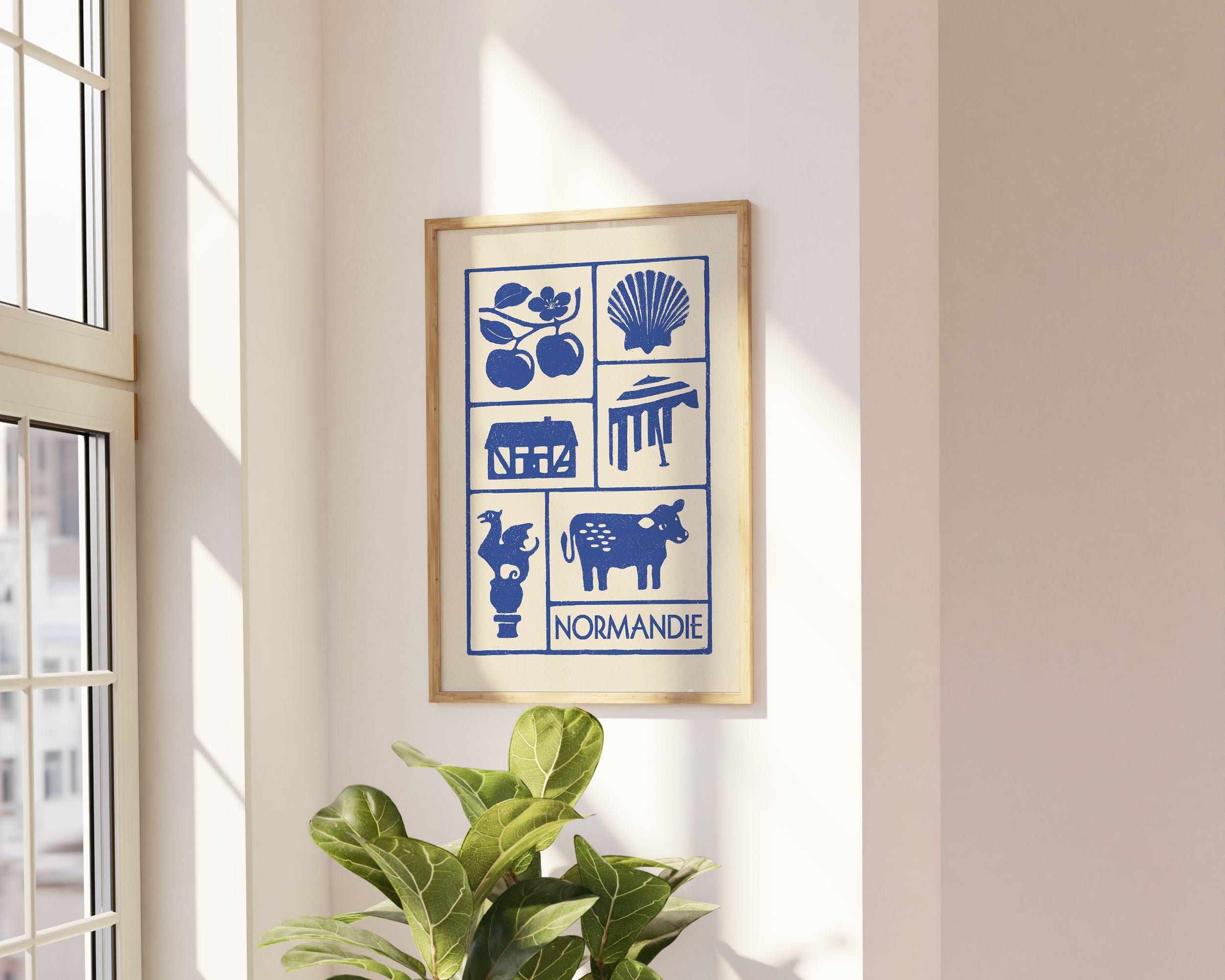 Affiche bleu de la Normandie, ses maison a colombages et Deauville, imprimé d'illustration dessinée à la main style linogravure